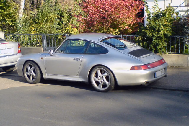 911 Carrera 4S — photo 4