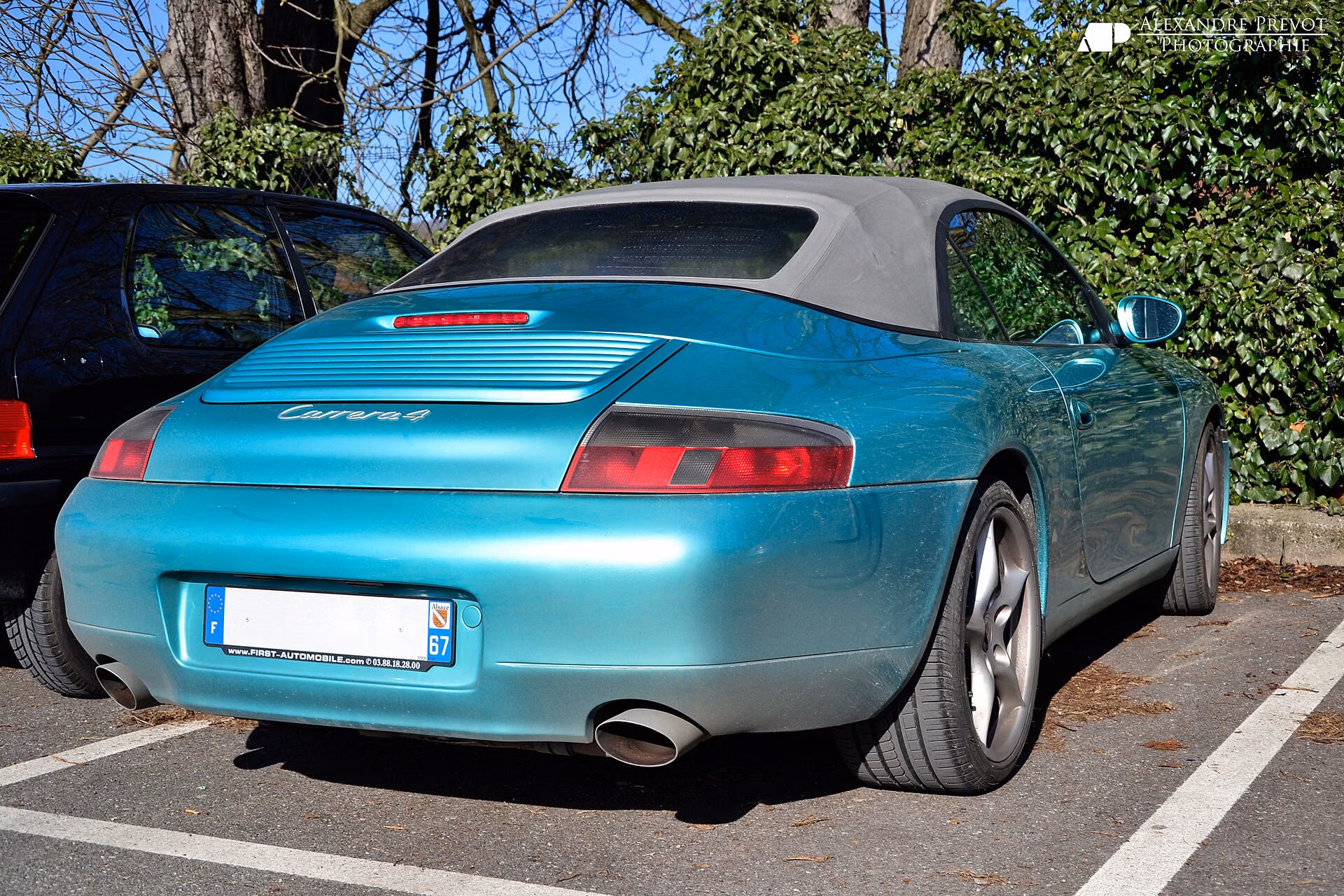 911 Carrera 4