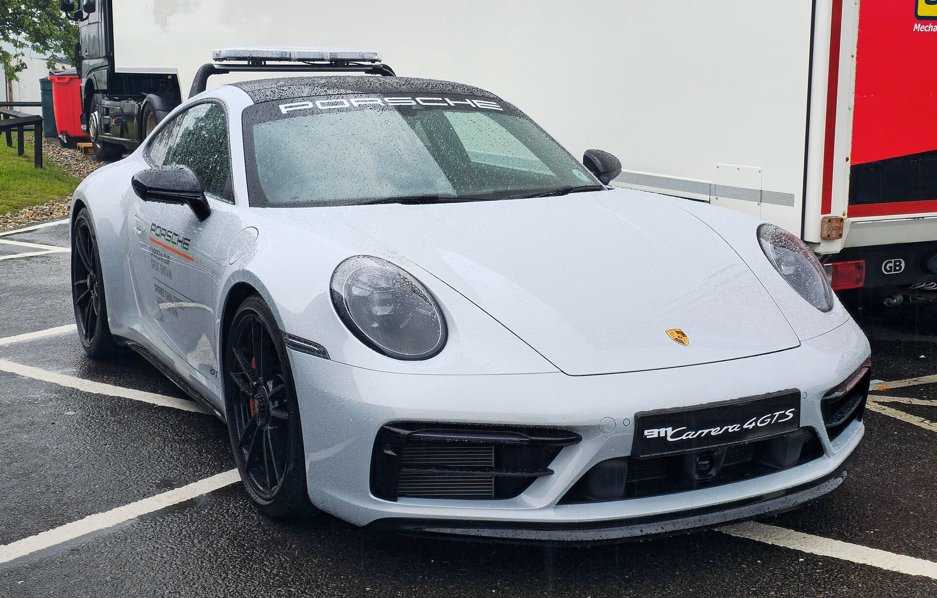 911 Carrera 4 GTS